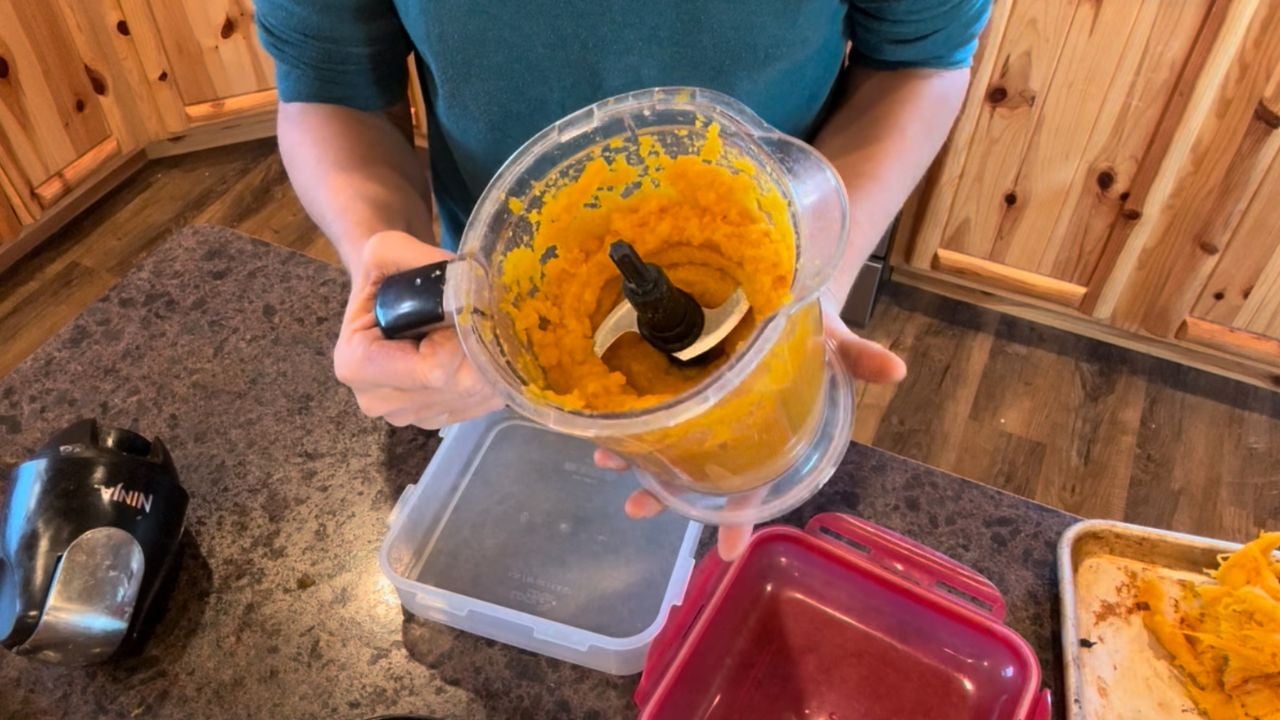 pumpkin puree for pumpkin sourdough bread