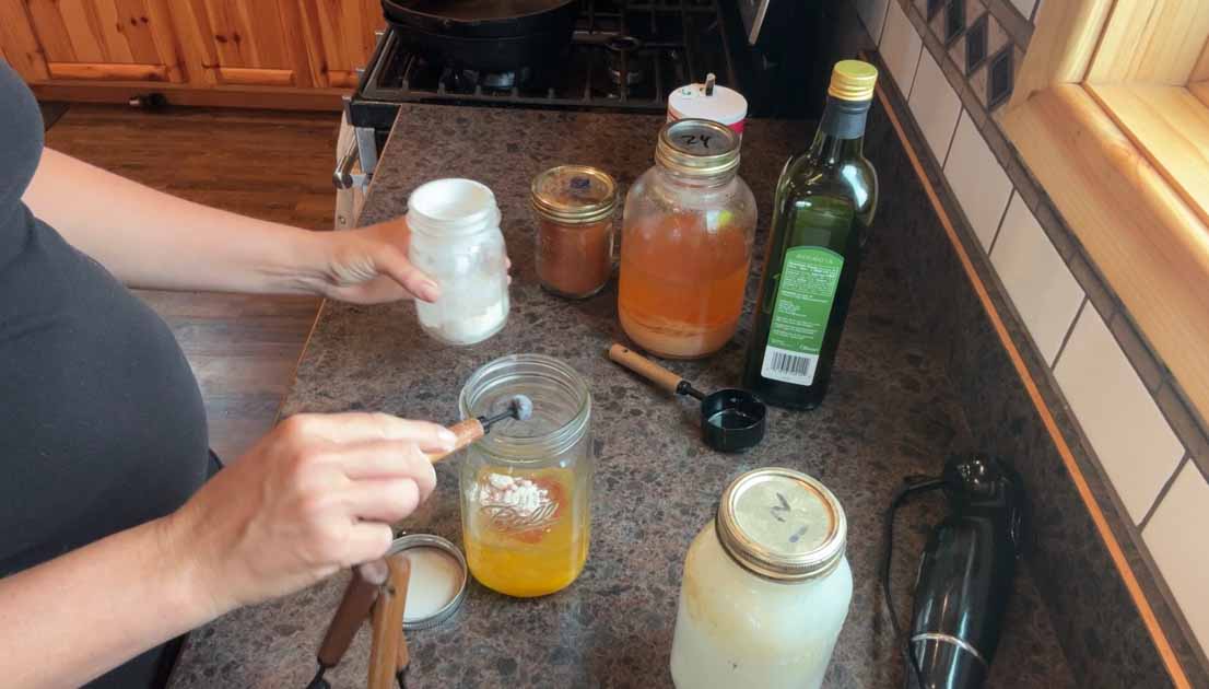 adding spices to miracle whip
