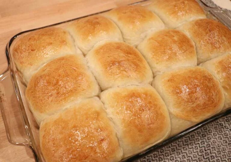 Soft Sourdough Dinner Rolls – No Added Yeast (Video)