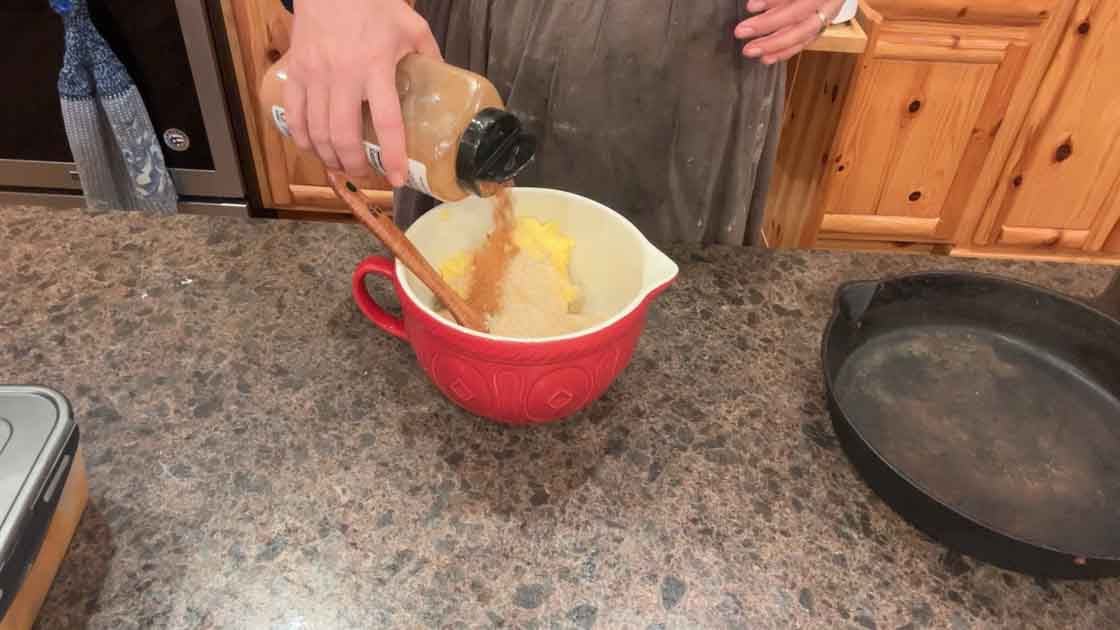 making filling for pumpkin cinnamon rolls