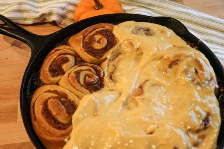 Pumpkin Sourdough Cinnamon Rolls With Pumpkin Frosting