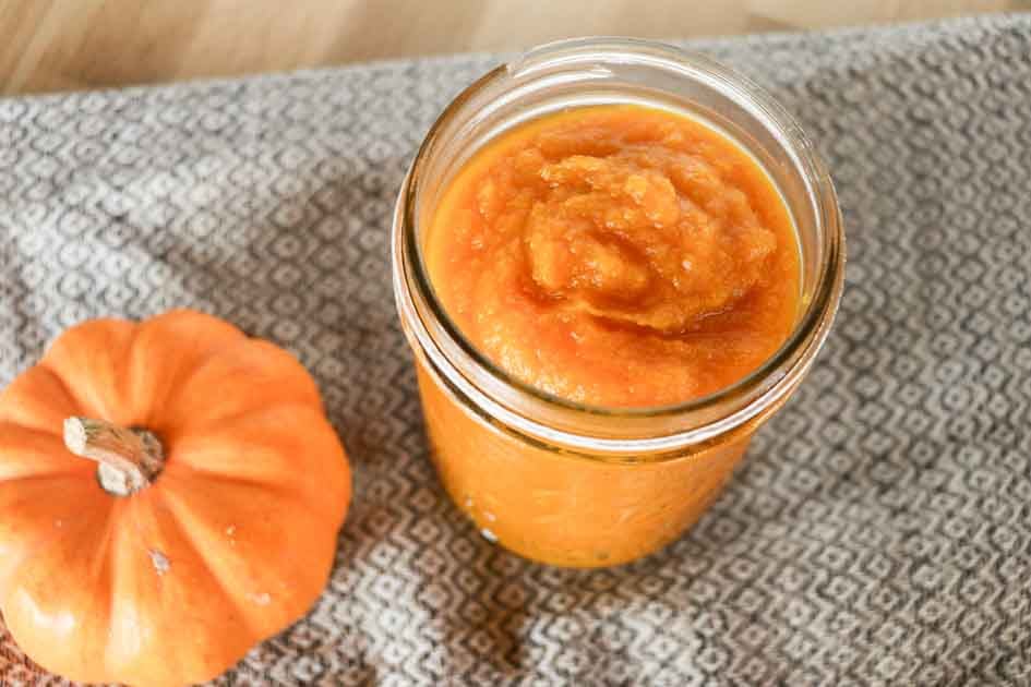 jar of pumpkin puree