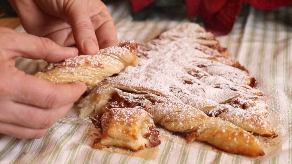 puff pastry christmas tree