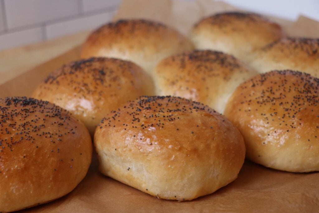 sourdough discard hamburger buns
